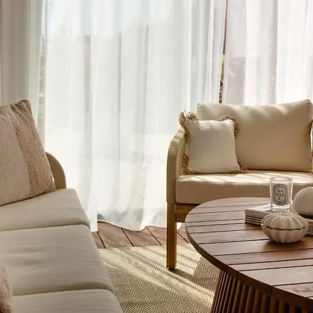 Miramar Bed & Breakfast