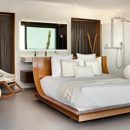 Couette-café Miramar 5*