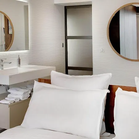 Couette-café Miramar 5*