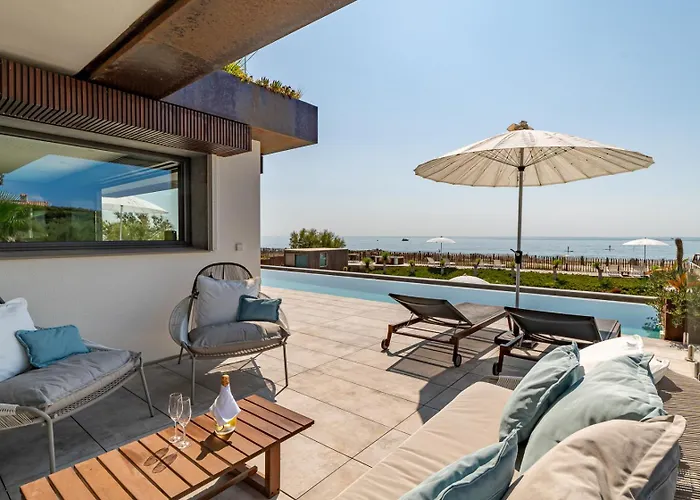 Oda ve Kahvaltı Miramar Frontignan